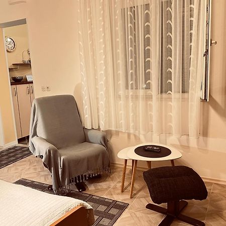 Apartments - Rooms Vesna Primošten المظهر الخارجي الصورة