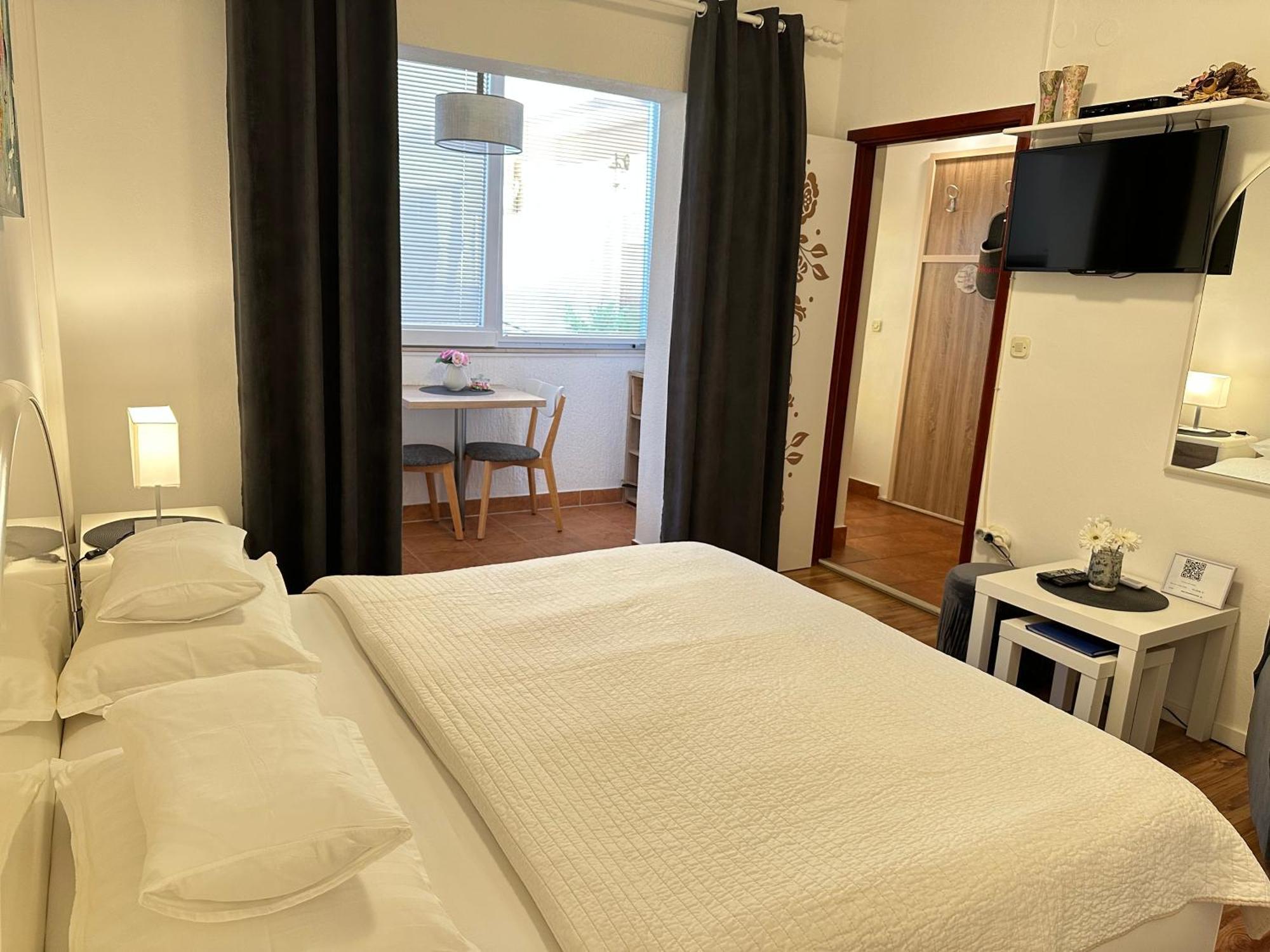 Apartments - Rooms Vesna Primošten المظهر الخارجي الصورة