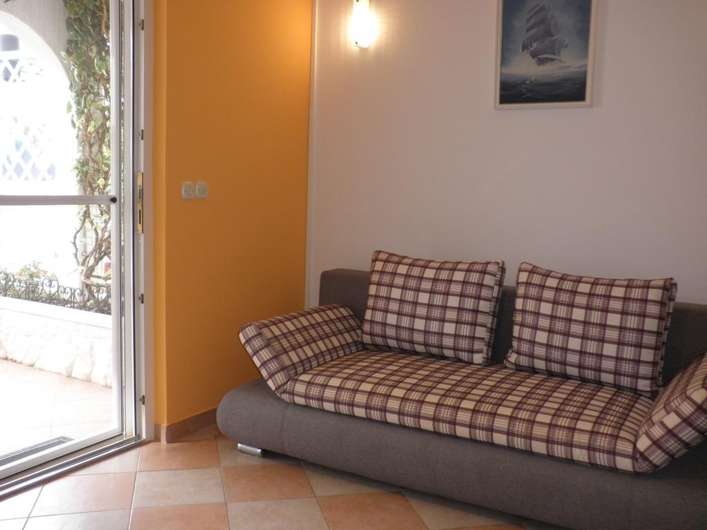 Apartments - Rooms Vesna Primošten الغرفة الصورة